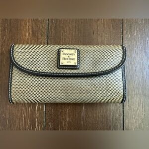 Dooney & Bourke Beige Woven Continental Wallet with Black Trim